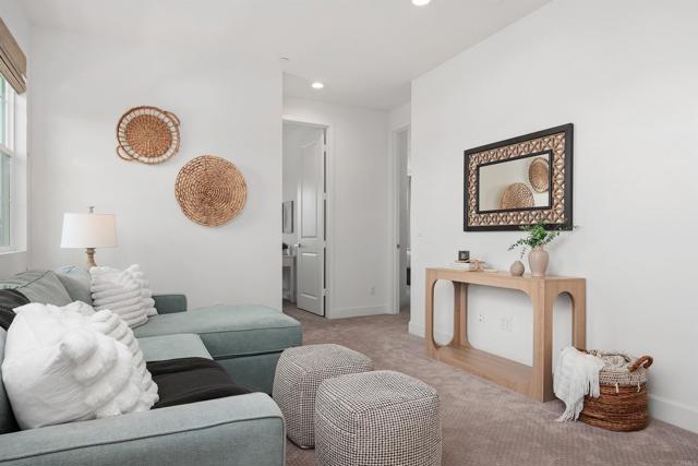 3002 Villeta Ave, Carlsbad CA: https://media.crmls.org/mediaz/f37a0bae-ad62-4562-907e-f90c2e851549.jpg