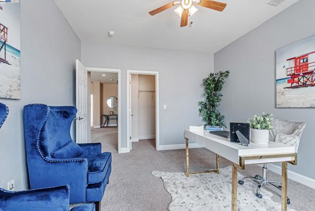 141 Pescara Blvd, Brentwood CA: https://media.crmls.org/mediaz/f37a6cc7-fd9f-416b-b25c-37abb8a9b0e9.jpg