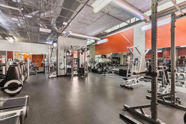 350 11Th Avenue, San Diego CA: https://media.crmls.org/mediaz/f37c4650-5e30-4553-aa67-7c9d5617ebc5.jpg