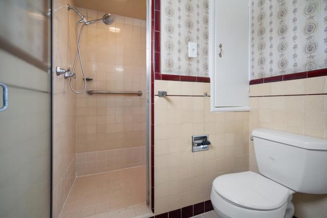 58 N Mayfair Avenue, Daly City CA: https://media.crmls.org/mediaz/f37cc44a-700e-4e41-a642-ee2cc3939bb4.jpg