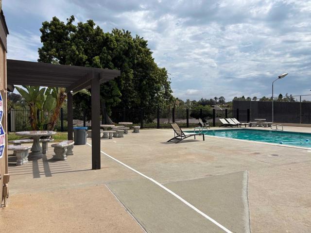 Detail Gallery Image 11 of 21 For 3522 Fairlomas Dr, National City,  CA 91950 - 3 Beds | 2/5 Baths