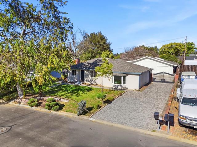 22141 Wallace Drive, Cupertino CA: https://media.crmls.org/mediaz/f37f0809-078a-4244-8e63-3838a3189588.jpg