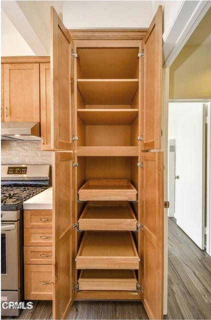 Detail Gallery Image 8 of 15 For 2707 Montrose Ave #10,  Montrose,  CA 91020 - 1 Beds | 1 Baths