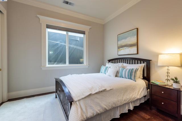 2522 Wood Hollow Dr, Livermore CA: https://media.crmls.org/mediaz/f38132ed-1ad8-4512-a930-40e3be95929d.jpg