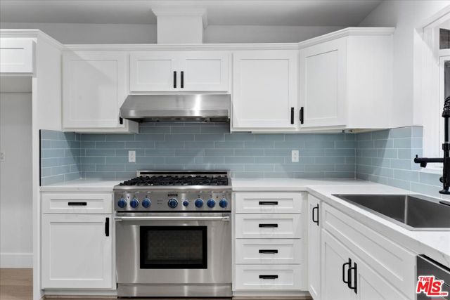 21171 Colina Drive, Topanga CA: https://media.crmls.org/mediaz/f3815632-cabd-41cd-855c-4ab45b99911c.jpg