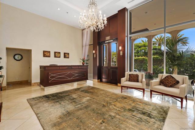 1001 Genter St, La Jolla CA: https://media.crmls.org/mediaz/f3816398-9b32-4433-aaaa-d3ddad74d7fc.jpg