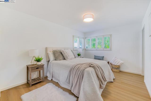 Image 34 of 58 For 1848 Trym St