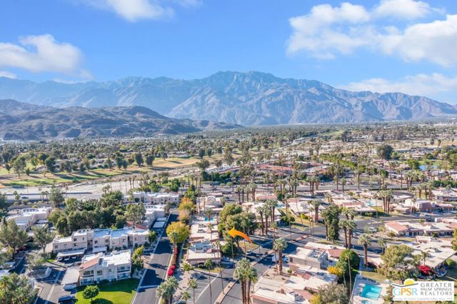 68541 Calle Alcazar, Cathedral City CA: https://media.crmls.org/mediaz/f3825e6a-1843-4fd5-bcba-4c61d214871d.jpg