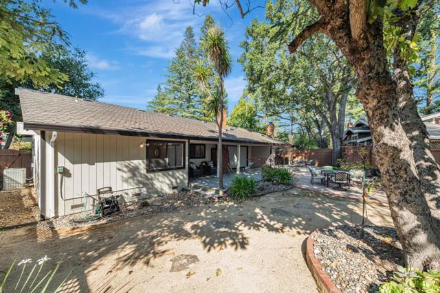 16904 Spencer Avenue, Los Gatos CA: https://media.crmls.org/mediaz/f382ef68-87f8-4a32-b3dd-3f1278312a2e.jpg