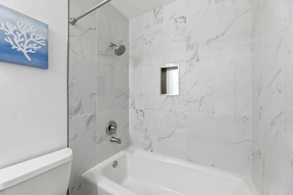 https://media.crmls.org/mediaz/f38484a5-a079-4aae-9943-eaa09d3a132d.jpg?preset=X-Large