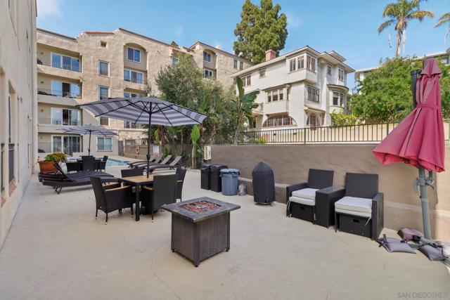 2445 Brant St, San Diego CA: https://media.crmls.org/mediaz/f3852207-735e-4274-bb3e-ab577acf2c61.jpg