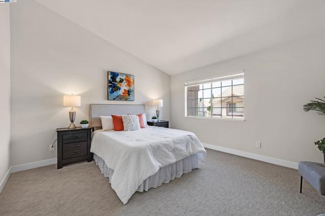 32 Maximo Ct, Danville CA: https://media.crmls.org/mediaz/f3856c85-a287-435d-b12c-5f14acc084d0.jpg