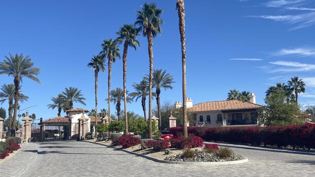 3461 Via Leonardo, Palm Desert, CA 92260