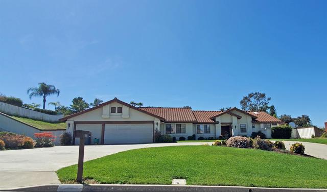 Detail Gallery Image 1 of 1 For 1643 Cambria Pl, Escondido,  CA 92029 - 4 Beds | 2/1 Baths