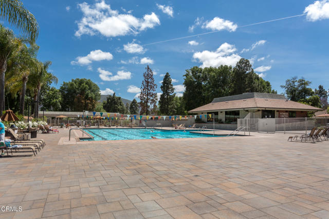 34124 Village 34, Camarillo CA: https://media.crmls.org/mediaz/f38784c0-d22b-4e00-b5f9-b69858bf0150.jpg