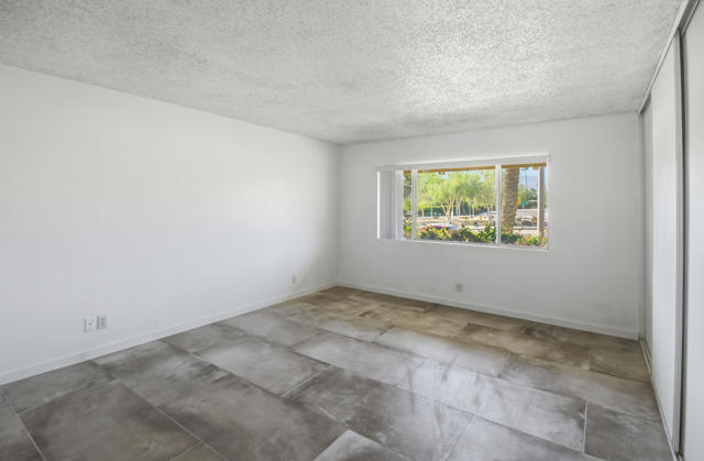77912 Michigan Drive, Palm Desert CA: https://media.crmls.org/mediaz/f388fbbb-9ef7-4ad0-ac56-7b1678a128ba.jpg