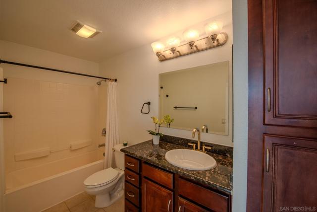 5252 Orange AVe, San Diego CA: https://media.crmls.org/mediaz/f3891b0f-24e6-4fa2-8868-c51c3a07e084.jpg