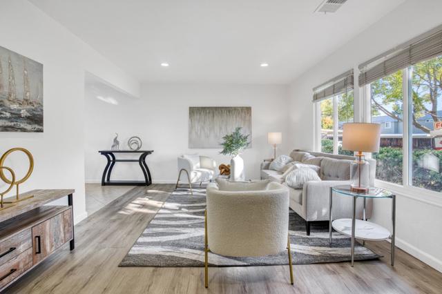 3488 Prince Philip Court, San Jose CA: https://media.crmls.org/mediaz/f3899c29-61c3-494c-9fb7-541b9f6effa8.jpg