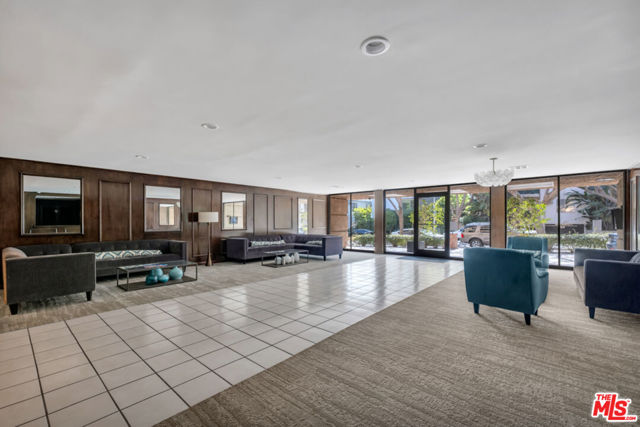 1124 N Kings Road, West Hollywood CA: https://media.crmls.org/mediaz/f38aa178-0301-43cc-8ecd-34077ba261a2.jpg