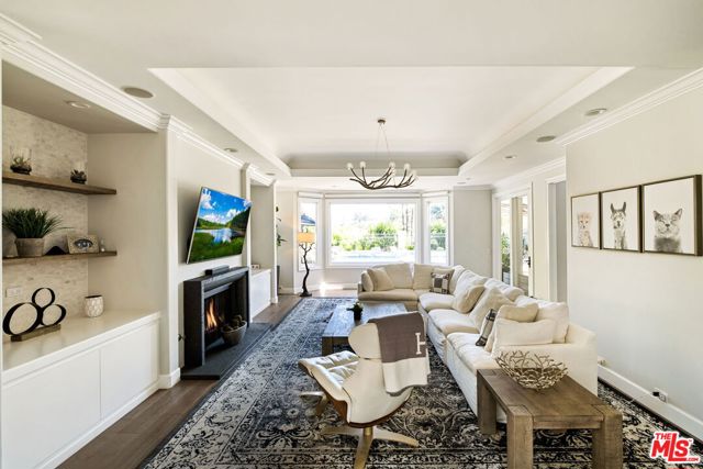 6 Bed Home for Sale in Calabasas, California