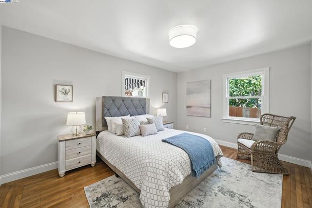 3357 Jordan Rd, Oakland CA: https://media.crmls.org/mediaz/f38b8ee2-7429-4404-bb95-1d15f5902de8.jpg