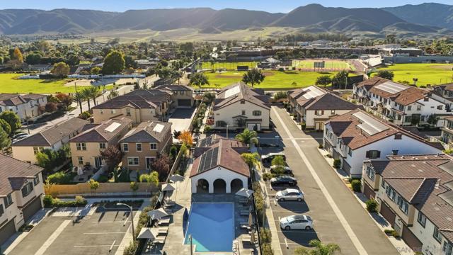 24120 Dolcetto Ave, Murrieta CA: https://media.crmls.org/mediaz/f38ba408-28f5-43b3-a806-6403518e5ce0.jpg