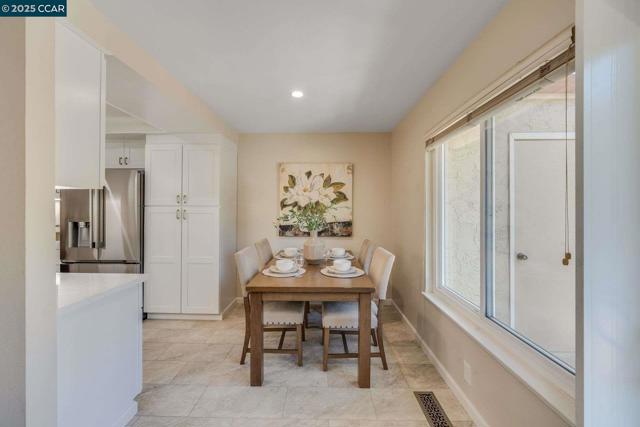 1105 Westmoreland Circle, Walnut Creek CA: https://media.crmls.org/mediaz/f38cbb38-6b76-4600-aada-ceb1b00e1716.jpg