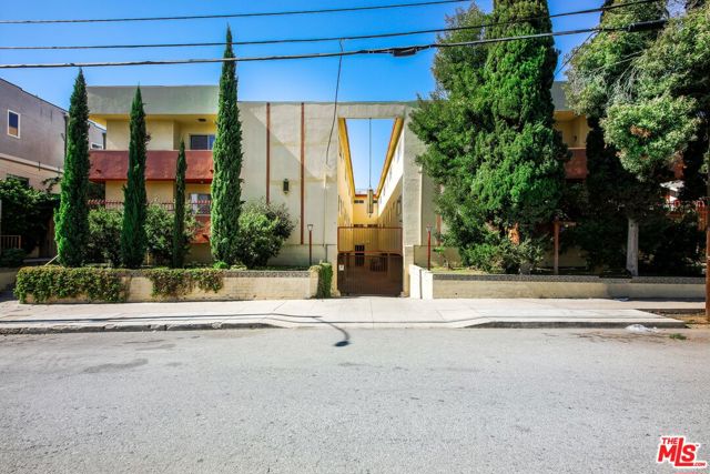 1827 Van Ness Avenue, Los Angeles, California 90028, ,Multi-Family,For Sale,Van Ness,25505787