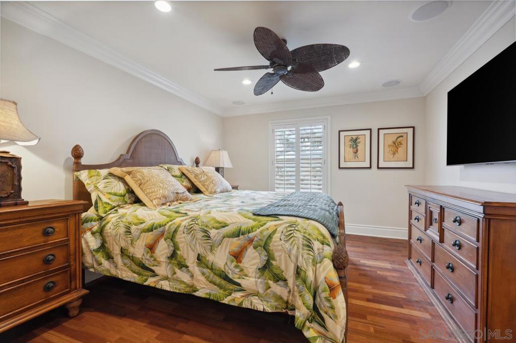 MLS #250035004SD image #20