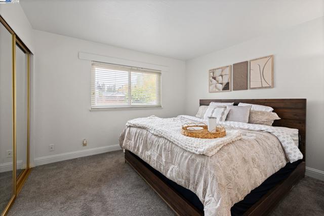 2889 Biddleford Drive, San Ramon CA: https://media.crmls.org/mediaz/f38ec8ad-6f10-4c4d-9c7d-5389684f58fa.jpg