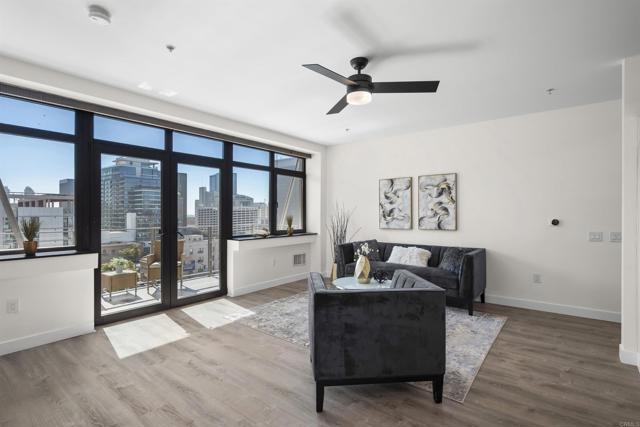 1551 4Th Avenue, San Diego CA: https://media.crmls.org/mediaz/f38ffc11-f667-427d-a9c9-0586af8c6465.jpg