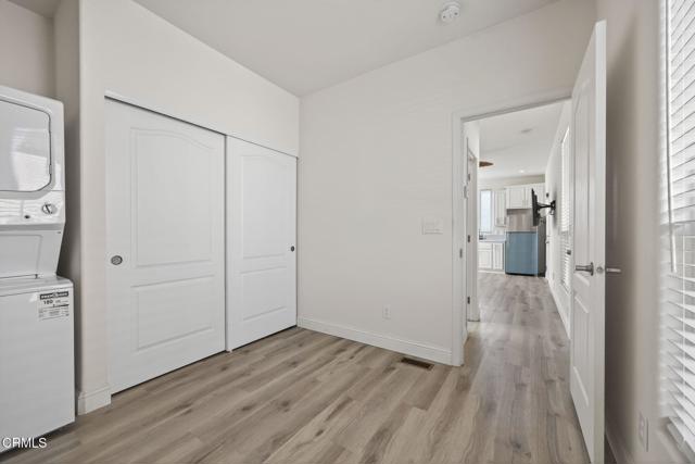 Detail Gallery Image 12 of 21 For 3975 Telegraph Rd #2,  Ventura,  CA 93003 - 1 Beds | 1 Baths