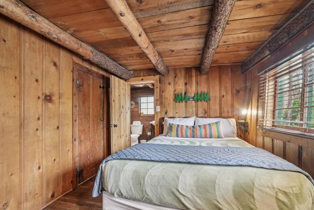 25750 Alderwood, Idyllwild CA: https://media.crmls.org/mediaz/f39232da-49af-4499-bf15-252fc2877f7a.jpg