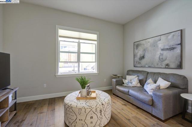 2092 Drysdale St, Danville CA: https://media.crmls.org/mediaz/f3923a43-791a-4358-ad90-4597e3a3c178.jpg