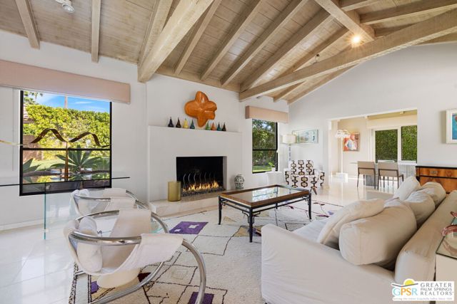 Image 17 of 57 For 311 Via Sol  