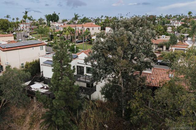 4033 S Hempstead Cir, San Diego CA: https://media.crmls.org/mediaz/f3932f91-d1de-4ef5-aa91-bebb2175bb64.jpg