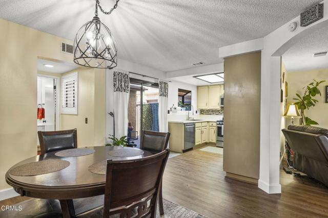 Detail Gallery Image 11 of 45 For 1832 Topaz Ave, Ventura,  CA 93004 - 2 Beds | 2/1 Baths