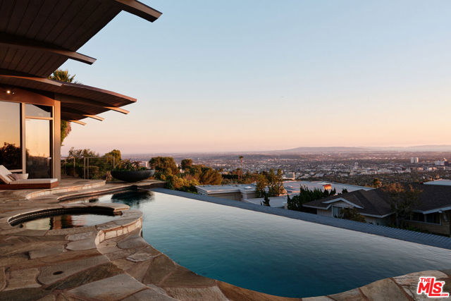 Image 3 of 28 For 624 Cole Place