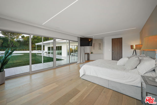 17116 Adlon Road, Encino CA: https://media.crmls.org/mediaz/f393cdbd-41c4-4e1a-abe2-1b8ece647505.jpg