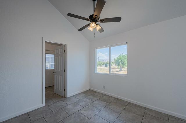 1080 Best Road, Hollister CA: https://media.crmls.org/mediaz/f394593c-260c-4b91-b4fe-55f374083e3b.jpg