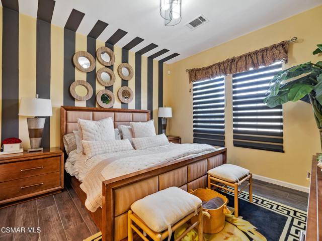 27636 Camellia Drive, Saugus CA: https://media.crmls.org/mediaz/f3947e62-e8a0-41ec-bcb8-623c141d860b.jpg