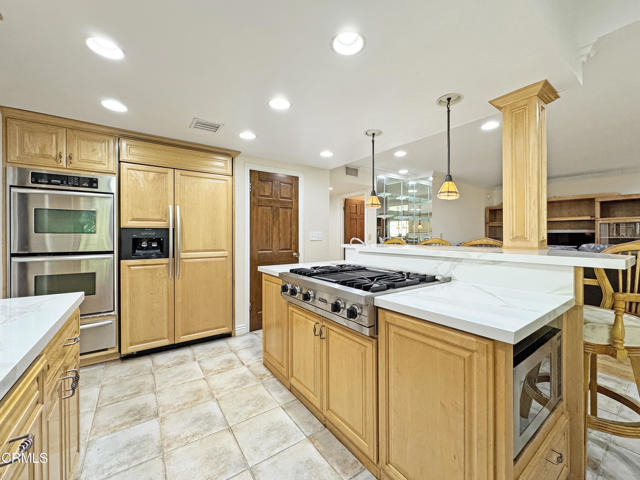 2307 Dorothy Street, La Crescenta CA: https://media.crmls.org/mediaz/f394b62d-b496-4c57-8bcc-6ba797cd13c6.jpg