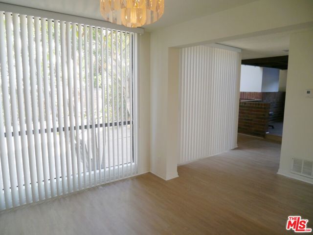 10827 MARIETTA Avenue, Culver City CA: https://media.crmls.org/mediaz/f3953afb-5c7a-4451-ad07-09032b95431c.jpg
