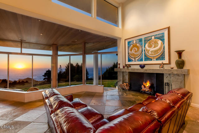 43850 Buckhorn Cove E Road, Little River CA: https://media.crmls.org/mediaz/f3953e85-9203-4c1e-b26d-d1308b4abf14.jpg