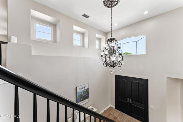 4543 Silverbell Circle, Moorpark CA: https://media.crmls.org/mediaz/f3959339-9e22-4b75-983a-30a5f05cf3db.jpg