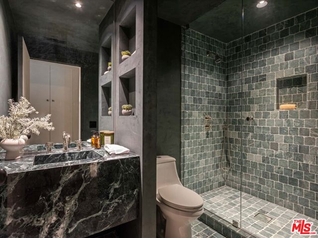4790 Galendo Street, Woodland Hills CA: https://media.crmls.org/mediaz/f3964f56-de7f-47ff-b254-bacdb94478d3.jpg