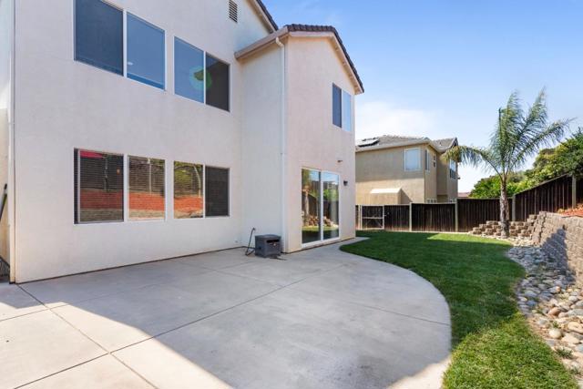 1101 Freedom Drive, Hollister CA: https://media.crmls.org/mediaz/f396db13-348f-4eb3-ab64-fffc297ac40c.jpg
