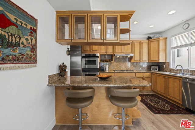 1450 S Beverly Drive, Los Angeles CA: https://media.crmls.org/mediaz/f396e0c9-2f57-4f68-9f7c-30d161671356.jpg