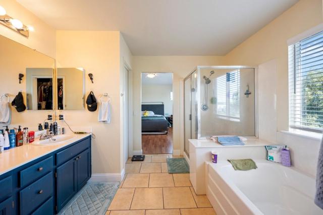 3645 Yacht Drive, Discovery Bay CA: https://media.crmls.org/mediaz/f39756ba-c45a-46b3-9fb3-aa310622ef6b.jpg