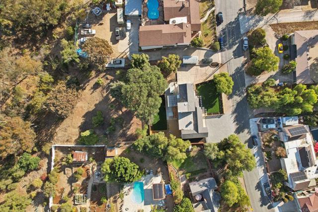 Image 60 of 65 For 589 Tyrone Street